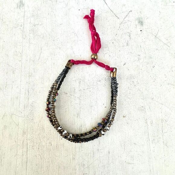 Multi strand adjustable bracelet - Picture 3 of 8